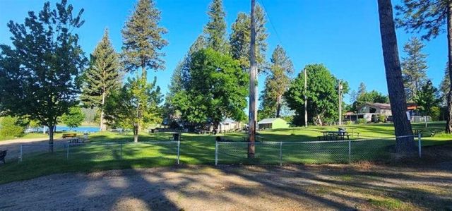 40540 Lakeside Rd, Loon Lake, WA 99148