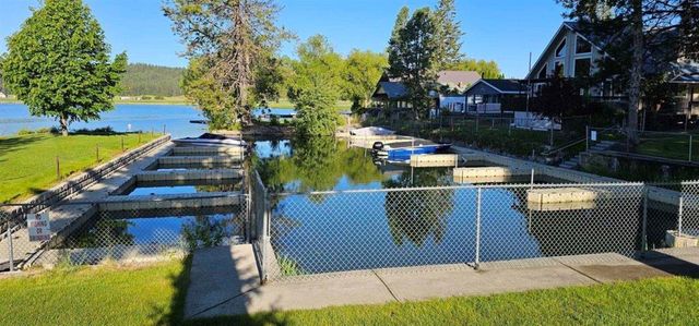 40540 Lakeside Rd, Loon Lake, WA 99148