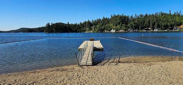 40540 Lakeside Rd, Loon Lake, WA 99148