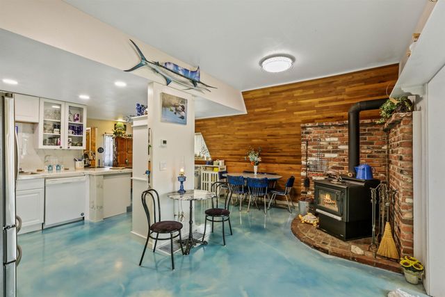 40540 Lakeside Rd, Loon Lake, WA 99148