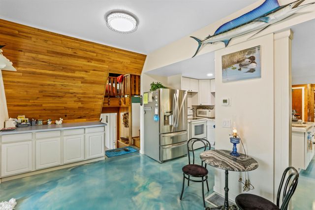 40540 Lakeside Rd, Loon Lake, WA 99148