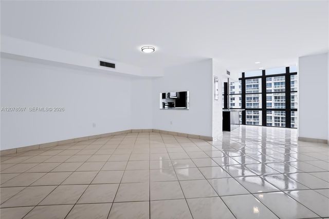 6423 Collins Avenue 1702, Miami Beach, FL 33141