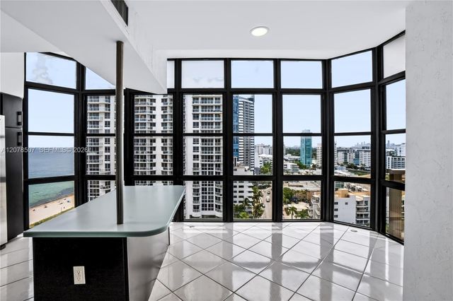6423 Collins Avenue 1702, Miami Beach, FL 33141