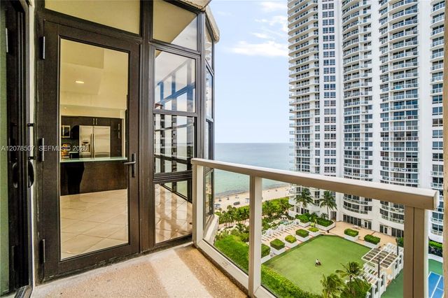 6423 Collins Avenue 1702, Miami Beach, FL 33141