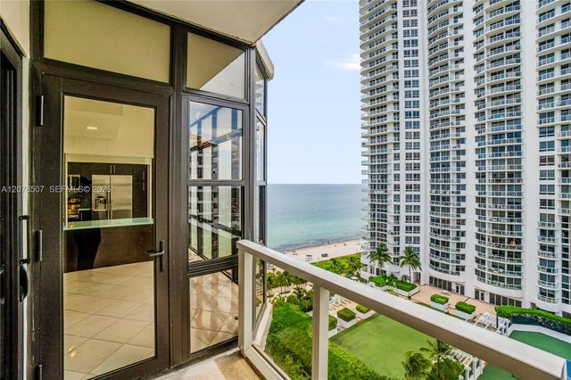 6423 Collins Avenue 1702, Miami Beach, FL 33141