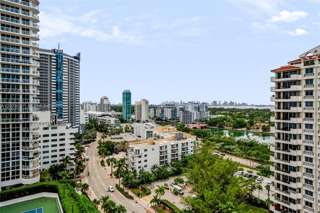 6423 Collins Avenue 1702, Miami Beach, FL 33141