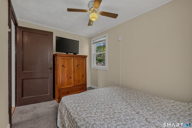 10 Swan Avenue, Old Lyme, CT 06371