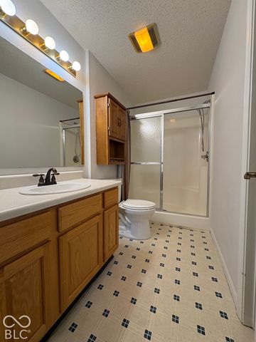 6214 Rolling Meadow Lane, Indianapolis, IN 46237
