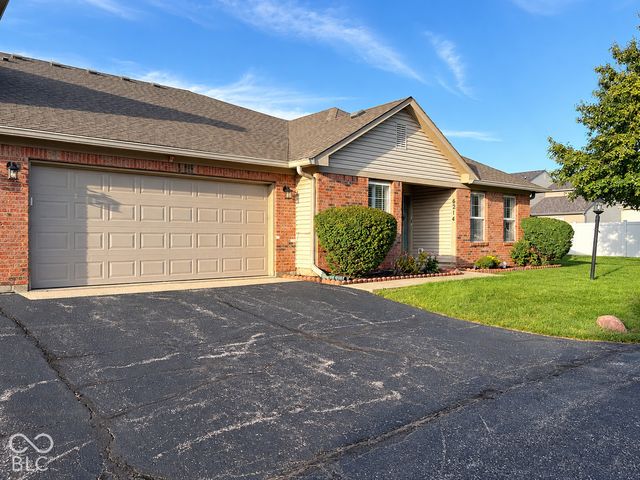6214 Rolling Meadow Lane, Indianapolis, IN 46237