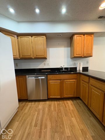 6214 Rolling Meadow Lane, Indianapolis, IN 46237