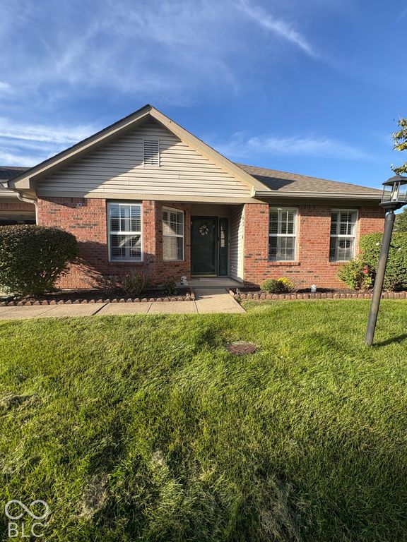 6214 Rolling Meadow Lane, Indianapolis, IN 46237