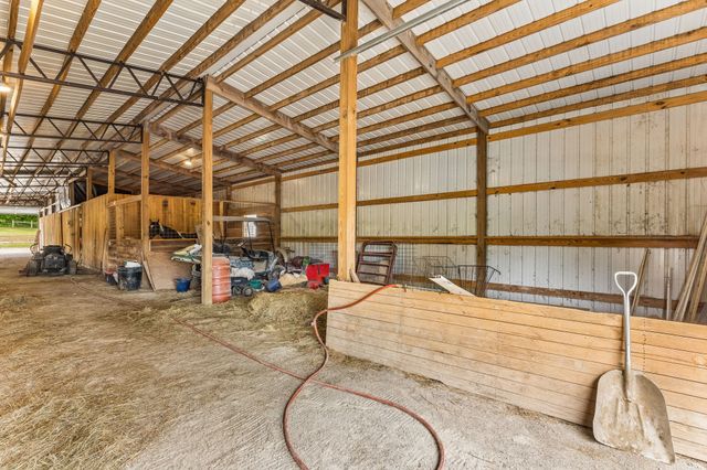950 Old Agnew Rd, Pulaski, TN 38478