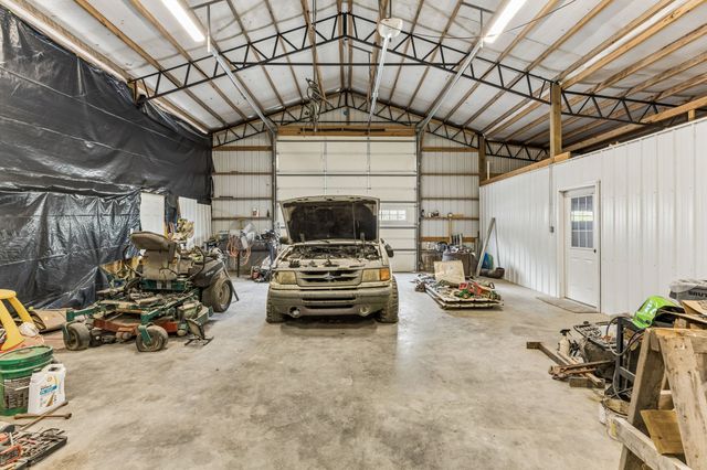 950 Old Agnew Rd, Pulaski, TN 38478