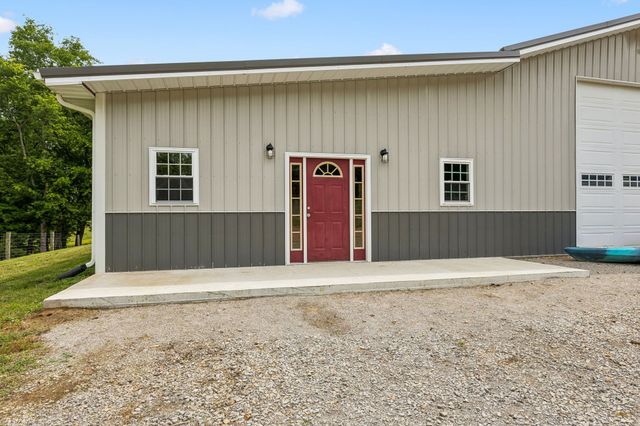 950 Old Agnew Rd, Pulaski, TN 38478