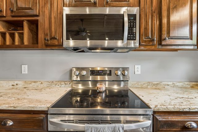 950 Old Agnew Rd, Pulaski, TN 38478