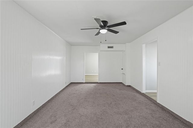 2713 Camargo Dr, Corpus Christi, TX 78415