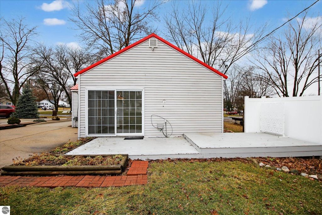 Image 26 of property listing at 309 S State Street, Alma, MI 48801