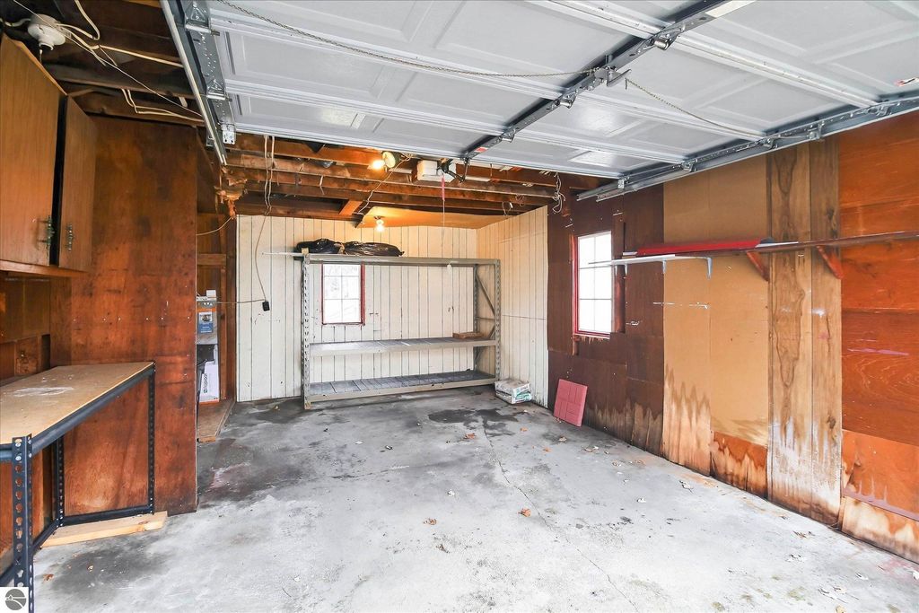 Image 28 of property listing at 309 S State Street, Alma, MI 48801