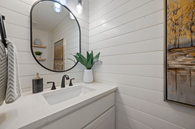 7008 Cool Canyon CV, Round Rock, TX 78681