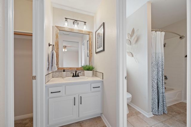 7008 Cool Canyon CV, Round Rock, TX 78681