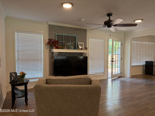 33 Pebble Hill Drive, Brandon, MS 39042
