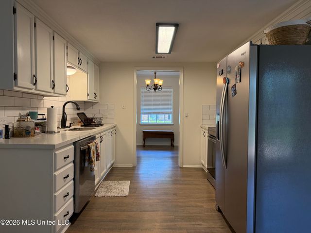 33 Pebble Hill Drive, Brandon, MS 39042