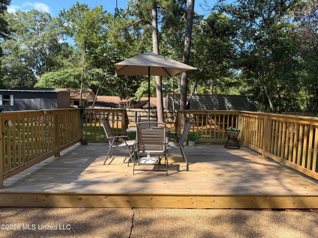 33 Pebble Hill Drive, Brandon, MS 39042