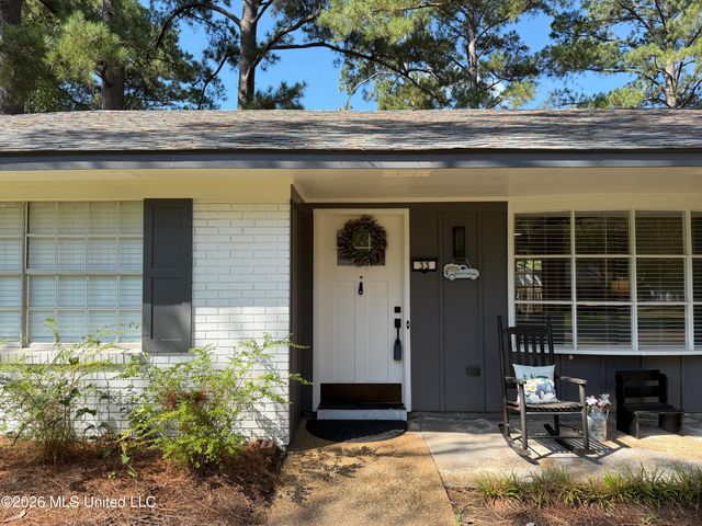 33 Pebble Hill Drive, Brandon, MS 39042