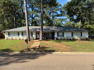 33 Pebble Hill Drive, Brandon, MS 39042