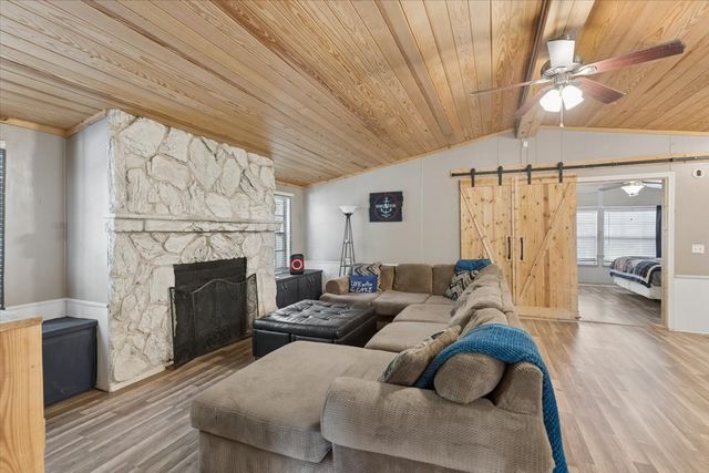 245 Ben Lacy Drive, Gun Barrel City, TX 75156