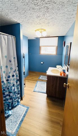 9 Willow Way, Canfield, OH 44406