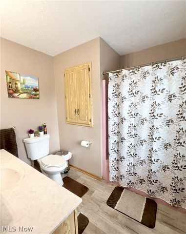 9 Willow Way, Canfield, OH 44406