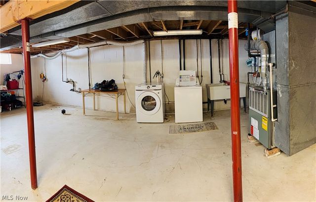 9 Willow Way, Canfield, OH 44406