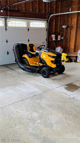 9 Willow Way, Canfield, OH 44406