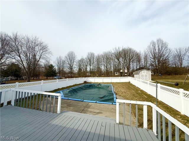 9 Willow Way, Canfield, OH 44406