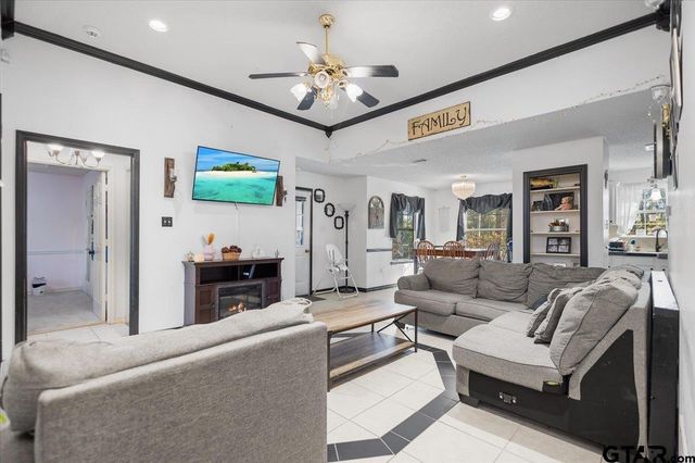 12013 County Road 4136, Tyler, TX 75704