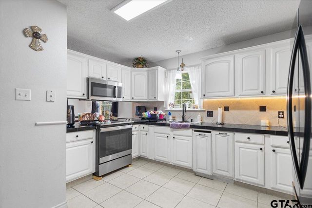 12013 County Road 4136, Tyler, TX 75704