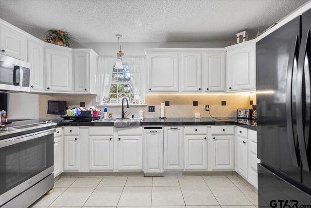 12013 County Road 4136, Tyler, TX 75704