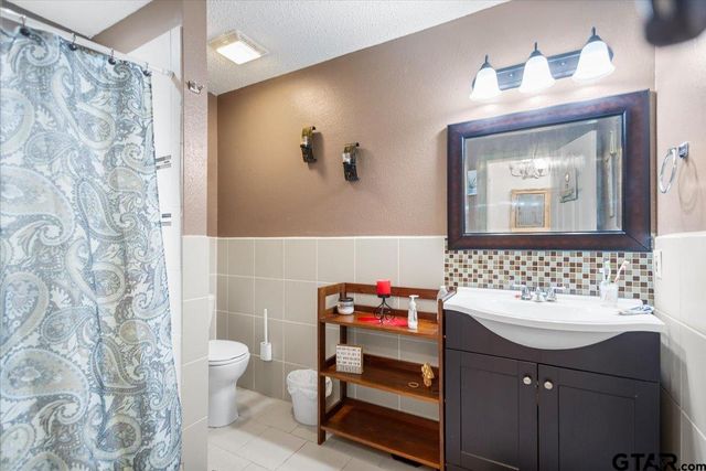12013 County Road 4136, Tyler, TX 75704