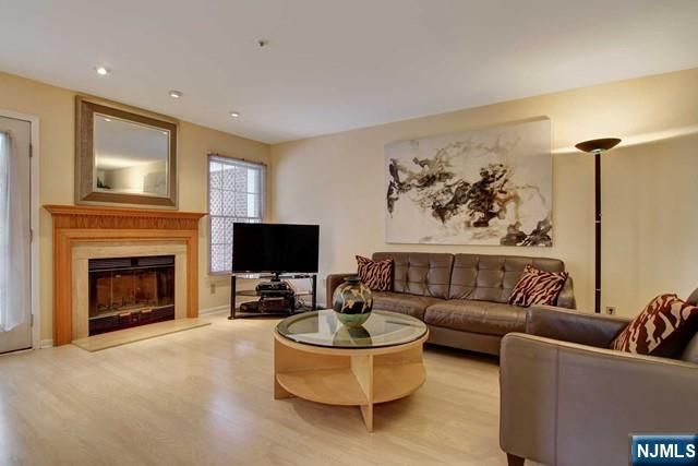 649 Richmond Court, Ramsey, NJ 07446