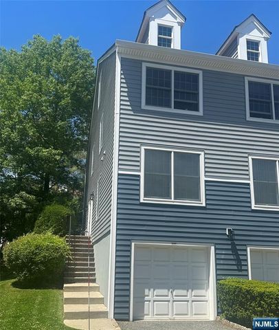 649 Richmond Court, Ramsey, NJ 07446
