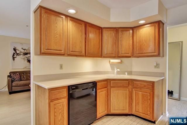 649 Richmond Court, Ramsey, NJ 07446