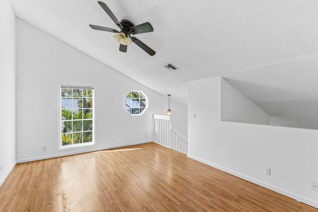 5048 Heatherhill Lane 1205, Boca Raton, FL 33486