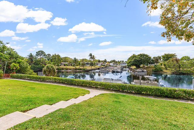 5048 Heatherhill Lane 1205, Boca Raton, FL 33486