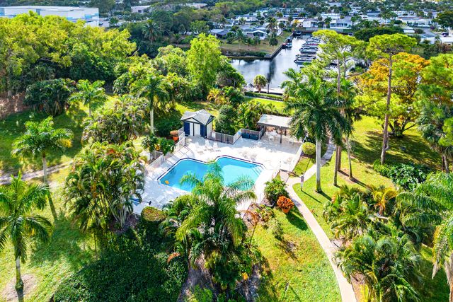 5048 Heatherhill Lane 1205, Boca Raton, FL 33486