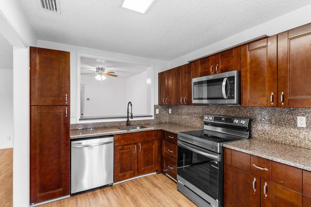 5048 Heatherhill Lane 1205, Boca Raton, FL 33486