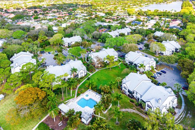 5048 Heatherhill Lane 1205, Boca Raton, FL 33486