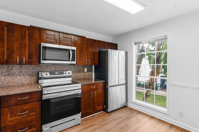 5048 Heatherhill Lane 1205, Boca Raton, FL 33486