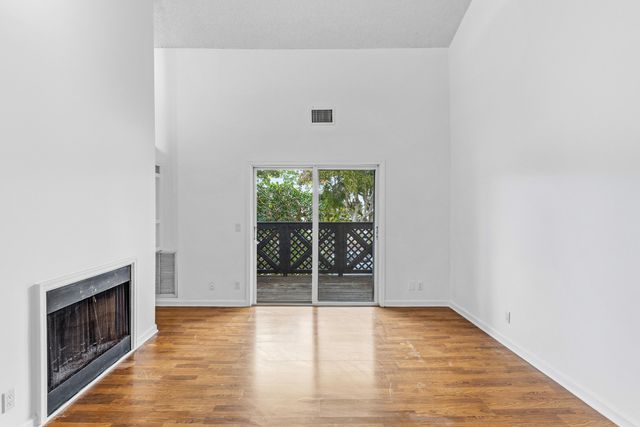 5048 Heatherhill Lane 1205, Boca Raton, FL 33486