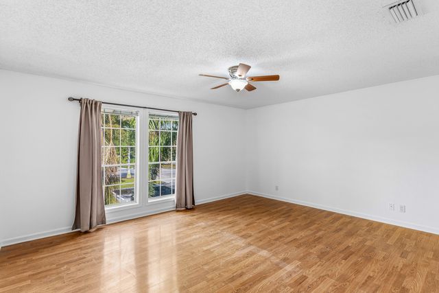 5048 Heatherhill Lane 1205, Boca Raton, FL 33486